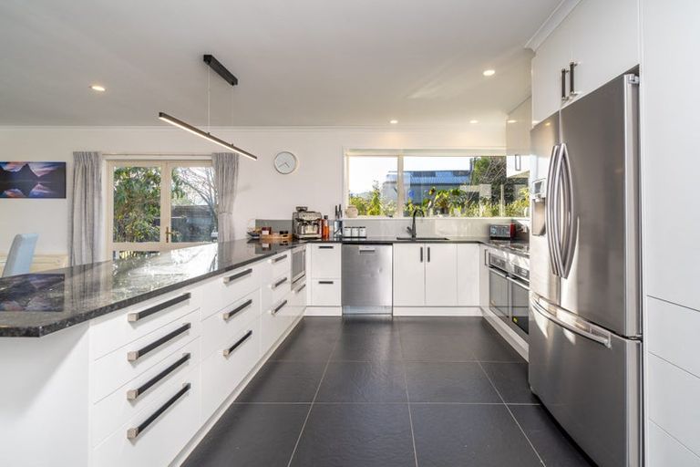 Photo of property in 14 Wingatui Road, Mosgiel, 9024