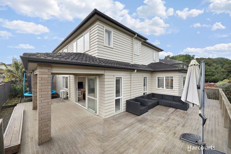 Photo of property in 24 Ravello Rise, Flat Bush, Auckland, 2019