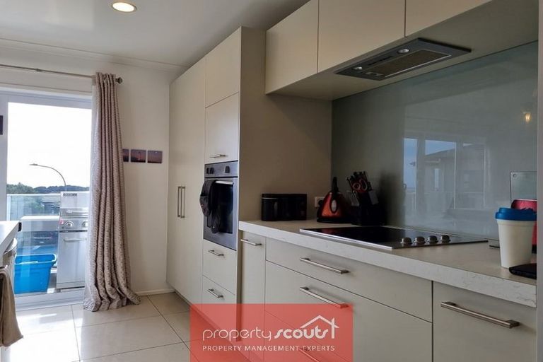 Photo of property in 16 Nadine Stanton Drive, Bell Block, New Plymouth, 4312