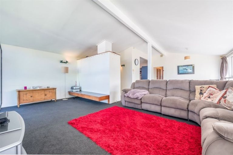 Photo of property in 3 Wilson Grove, Normandale, Lower Hutt, 5010