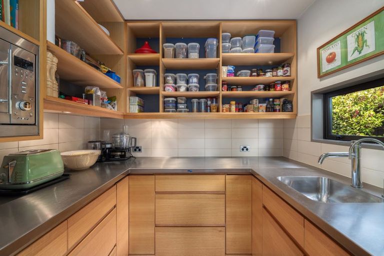 Photo of property in 69 Hartley Avenue, Strowan, Christchurch, 8052