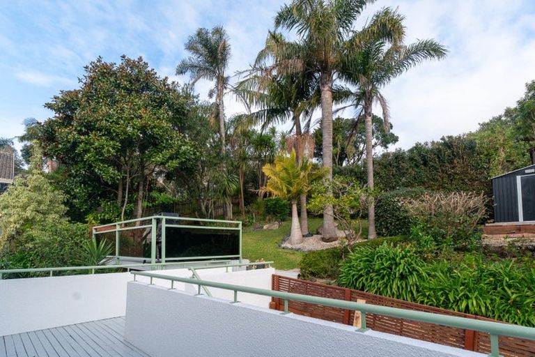 Photo of property in 12 Shannon Place, Torbay, Auckland, 0630