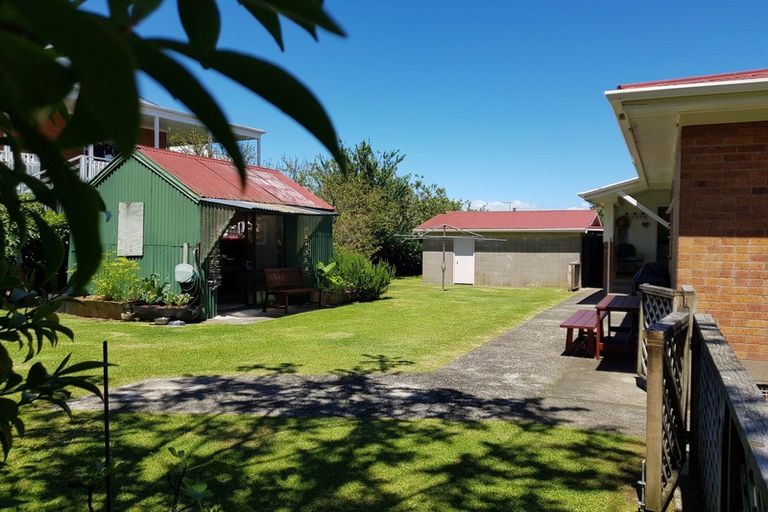Photo of property in 50 Pagitt Street, Coromandel, 3506