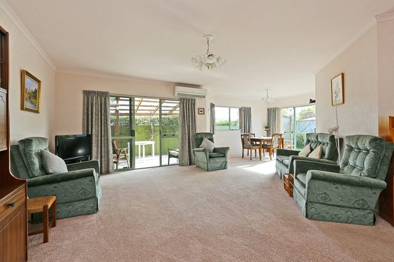 Photo of property in 17b Moeller Street, Taradale, Napier, 4112