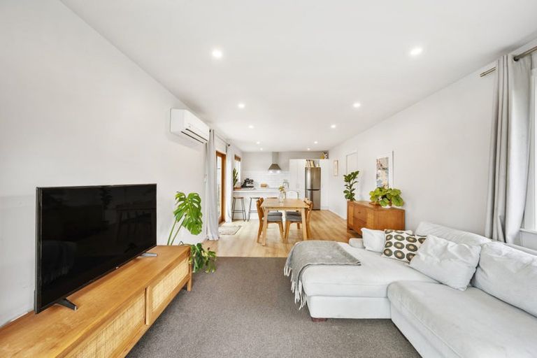 Photo of property in 58 Bell Street, Tawa, Wellington, 5028