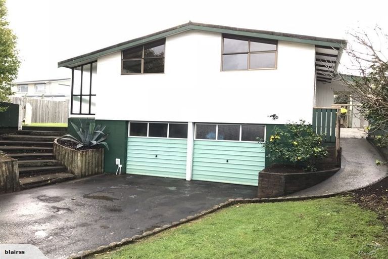 Photo of property in 5 Camellia Avenue, Bell Block, New Plymouth, 4312