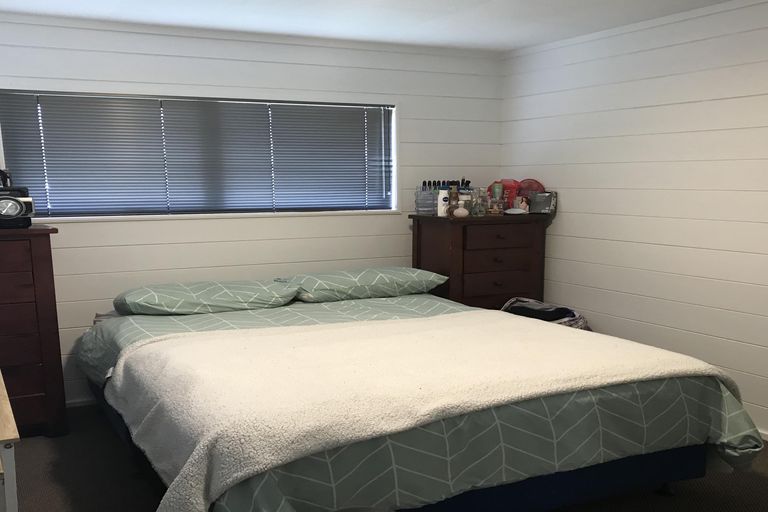 Photo of property in 4 Rotoma Rise, Clover Park, Auckland, 2019