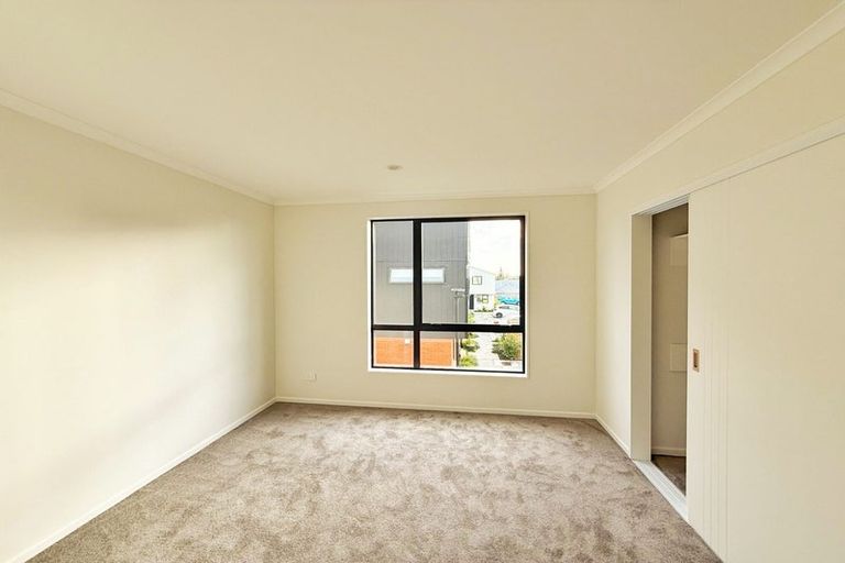 Photo of property in 3/29 Normandy Place, Henderson, Auckland, 0610