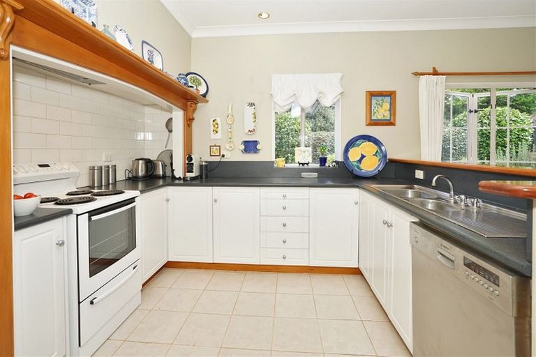 Photo of property in 60b Sandwich Road, St Andrews, Hamilton, 3200