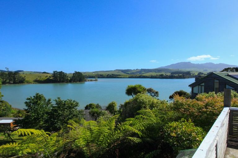 Photo of property in 23 Point Street, Raglan, 3225