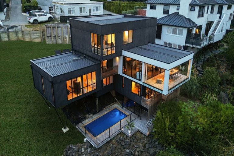 Photo of property in 61a Evelyn Road, Cockle Bay, Auckland, 2014