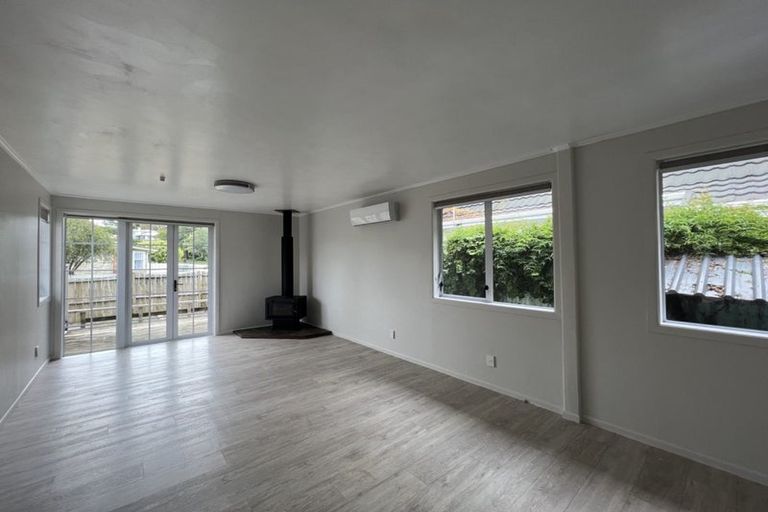 Photo of property in 35 Seine Road, Forrest Hill, Auckland, 0620
