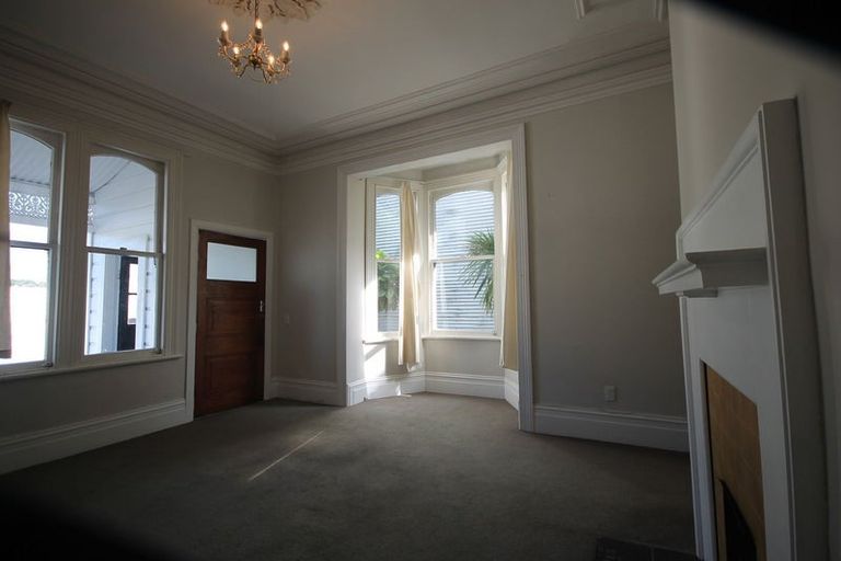 Photo of property in 22 Hanson Street, Mount Cook, Wellington, 6021