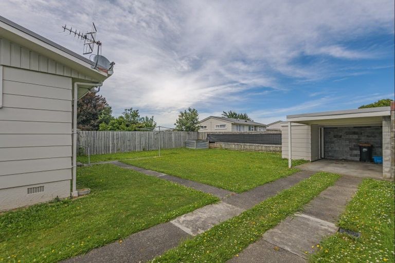 Photo of property in 4 Clutha Place, Westbrook, Palmerston North, 4412