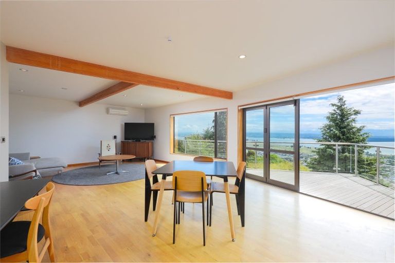 Photo of property in 320 Princes Drive, Britannia Heights, Nelson, 7010