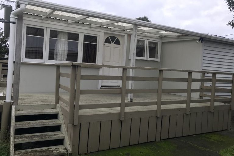 Photo of property in 48 Brandon Road, Glen Eden, Auckland, 0602