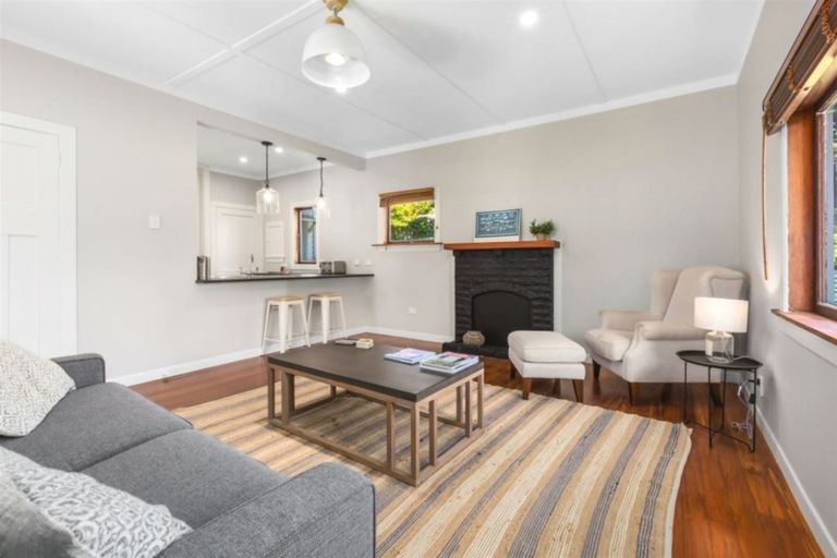 Photo of property in 13 Rauparaha Street, Waikanae Beach, Waikanae, 5036