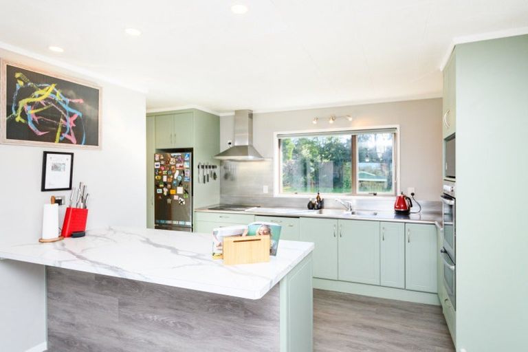 Photo of property in 24 Cedar Crescent, Feilding, 4702