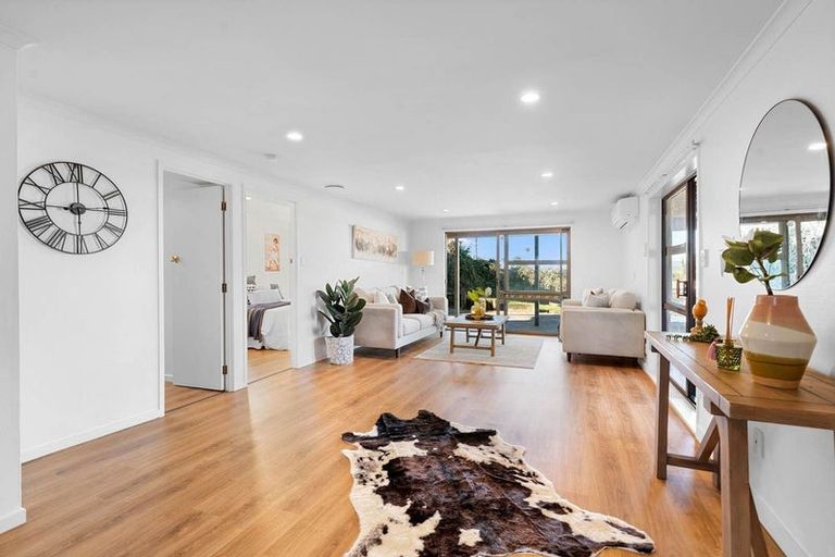 Photo of property in 7/10 Ridge Road, Howick, Auckland, 2014