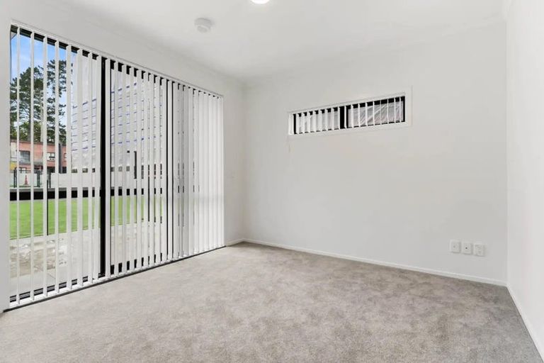Photo of property in 7/130 Stancombe Road, Flat Bush, Auckland, 2016