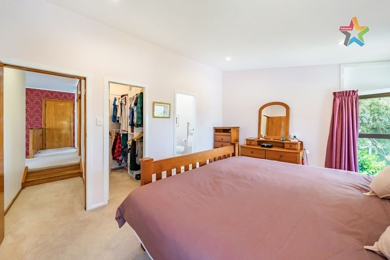 Photo of property in 4 Protea Street, Maungaraki, Lower Hutt, 5010