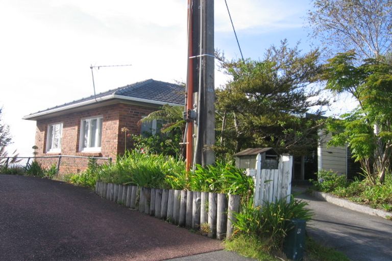 Photo of property in 2207/205 Glenfield Road, Hillcrest, Auckland, 0627