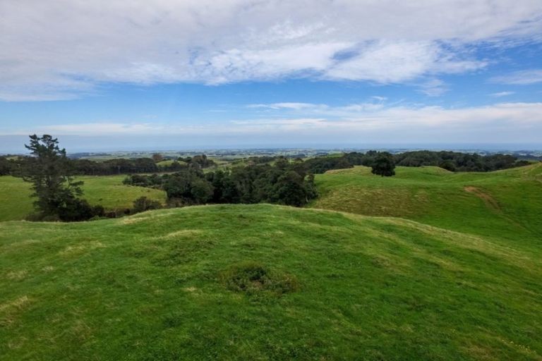Photo of property in 799 Dover Road, Okato, New Plymouth, 4374