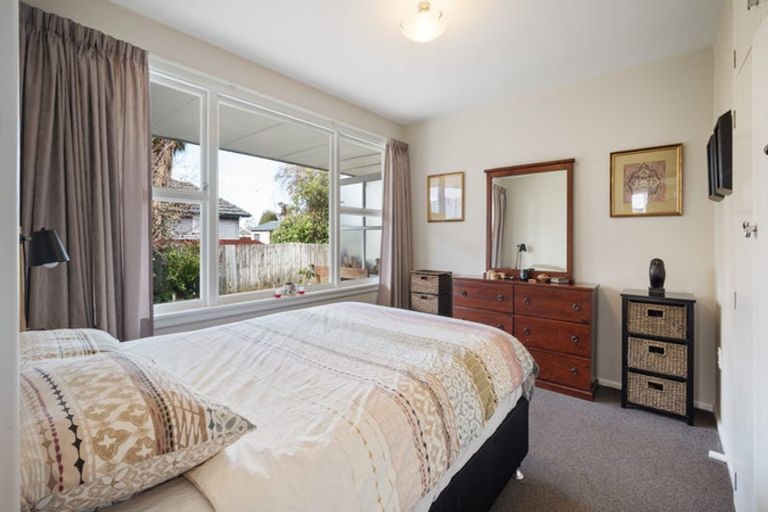 Photo of property in 2/166 Halswell Road, Hillmorton, Christchurch, 8025