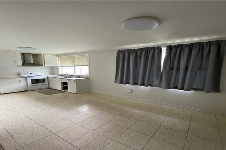 Photo of property in 1 Gavin Street, Ellerslie, Auckland, 1060
