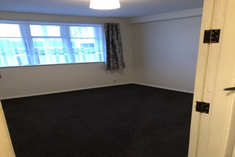 Photo of property in 2/45 Pine Avenue, Ebdentown, Upper Hutt, 5018