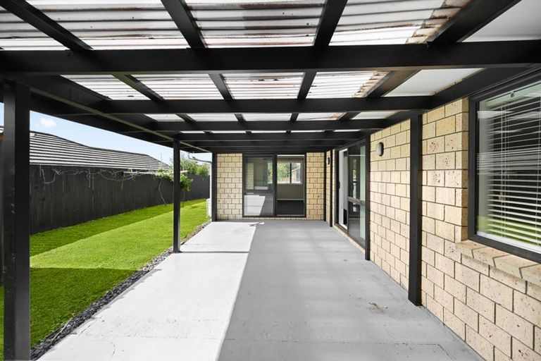 Photo of property in 12 Te Ironui Place, Huntington, Hamilton, 3210