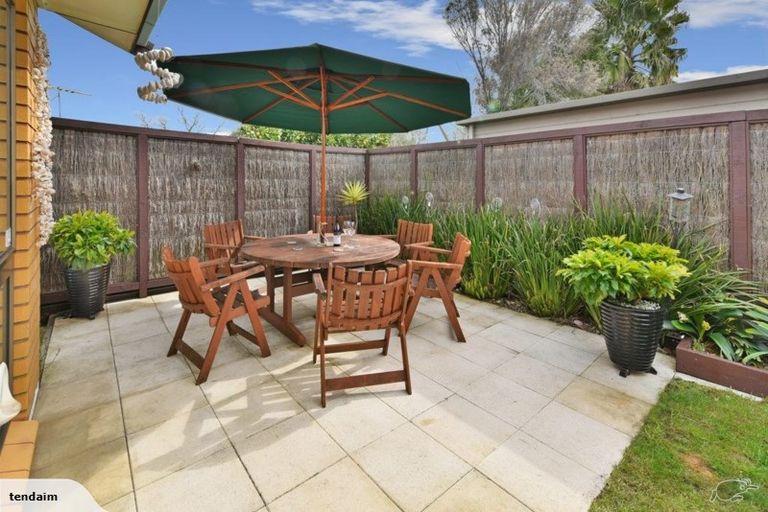 Photo of property in 1b Lorelei Place, Opaheke, Papakura, 2113