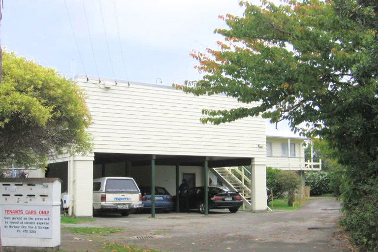 Photo of property in 6/19 Pirie Crescent, Moera, Lower Hutt, 5010