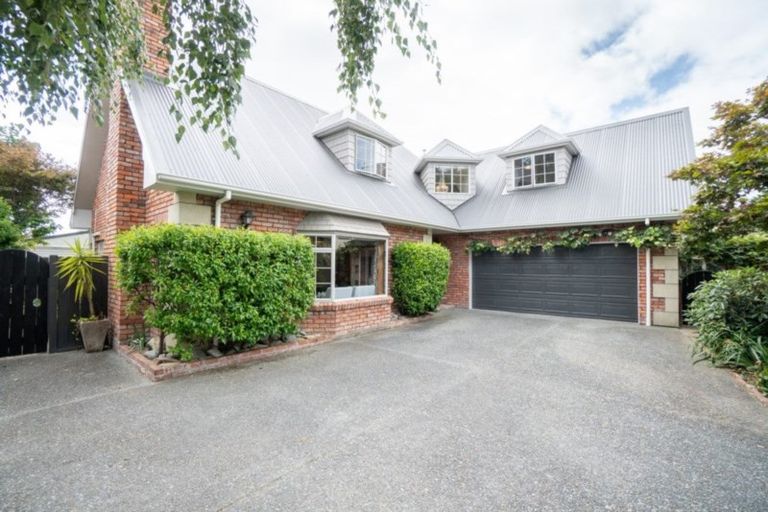 Photo of property in 21 Union Street, Hokowhitu, Palmerston North, 4410