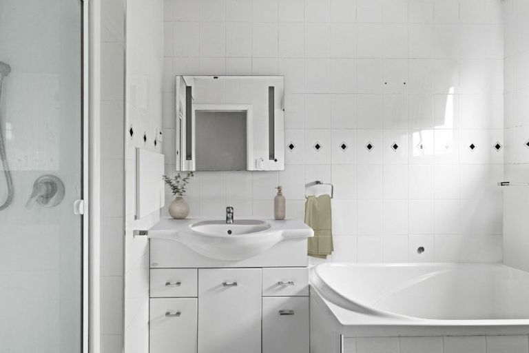 Photo of property in 24 Caxton Street, Onekawa, Napier, 4110