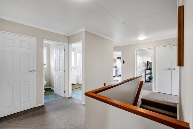 Photo of property in 147 Govett Avenue, Frankleigh Park, New Plymouth, 4310