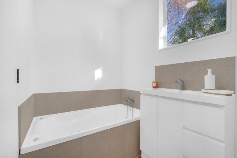 Photo of property in 1/104 Stanbury Avenue, Somerfield, Christchurch, 8024