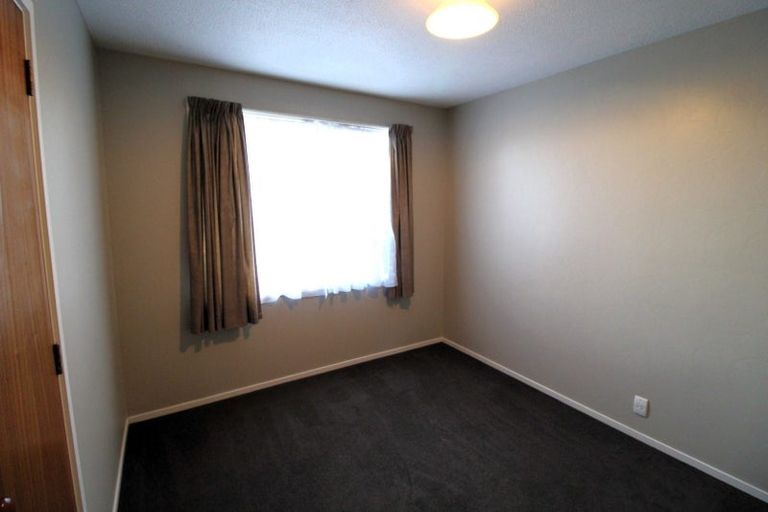 Photo of property in 8 Peckham Lane, Woolston, Christchurch, 8062