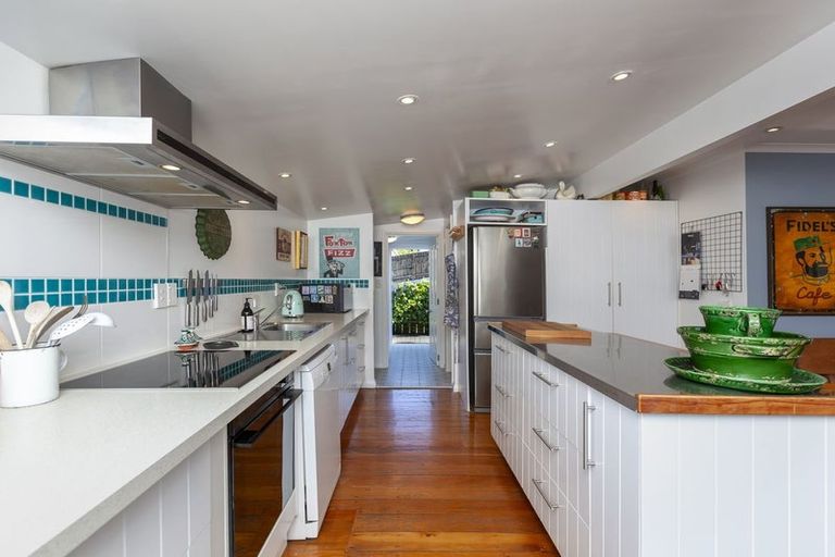 Photo of property in 56 Poplar Avenue, Raumati South, Paraparaumu, 5032