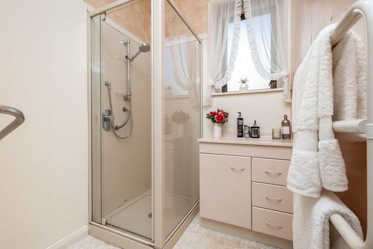 Photo of property in 8 Bould Street, Johnsonville, Wellington, 6037