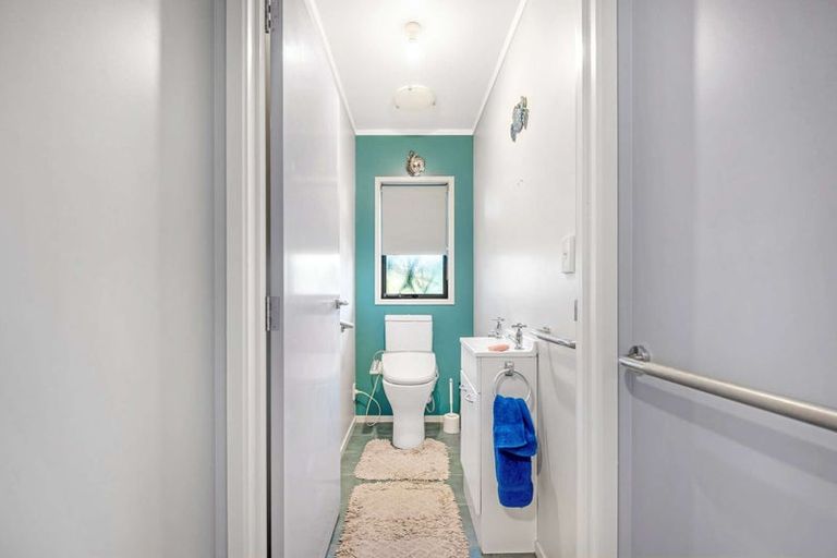 Photo of property in 19 Torsby Road, Coopers Beach, 0420