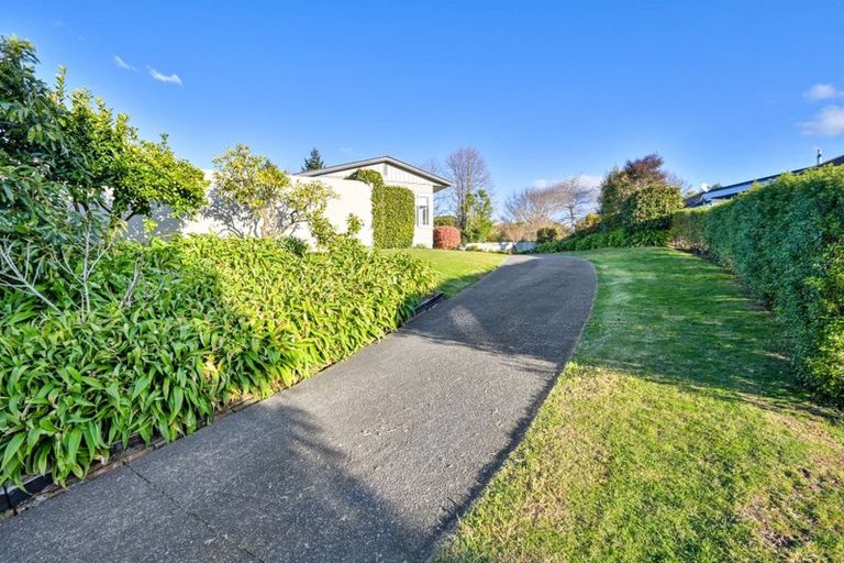Photo of property in 16 Kopanga Road, Havelock North, 4130