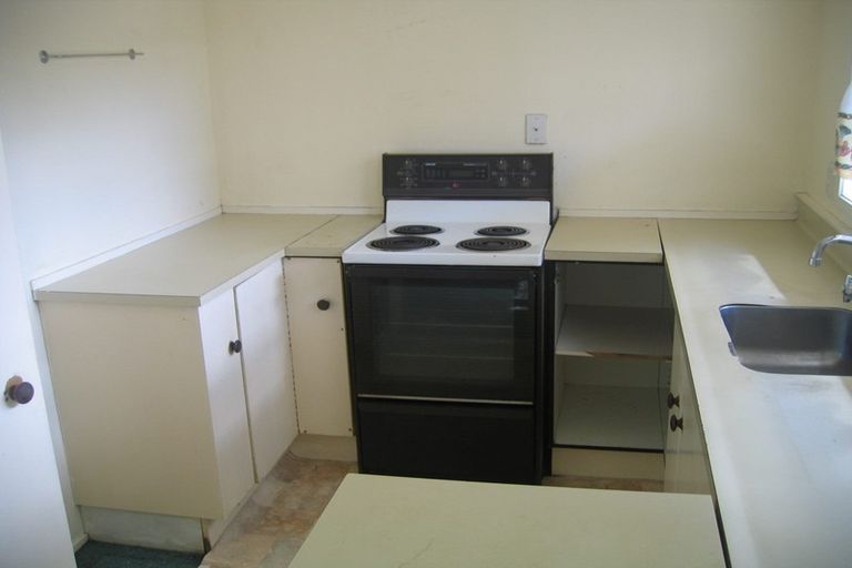 Photo of property in 1/21 Wattle Street, New Lynn, Auckland, 0600