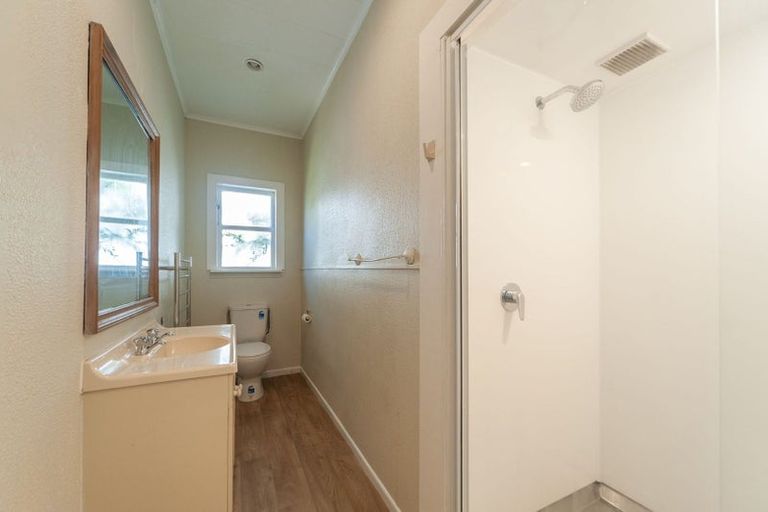 Photo of property in 80 Kelburn Parade, Kelburn, Wellington, 6012