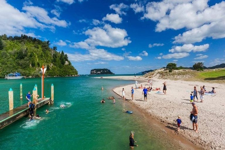 Photo of property in 139 Rangituia Street, Whangamata, 3691