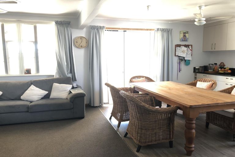 Photo of property in 17 Matai Street, Edgecumbe, 3120