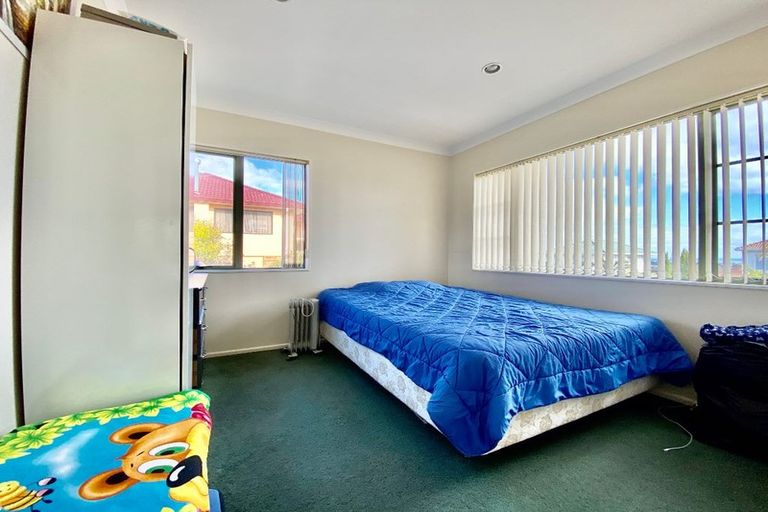Photo of property in 7 Sesame Grove, Goodwood Heights, Auckland, 2105