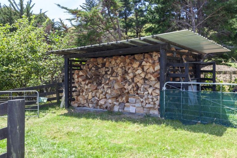 Photo of property in 105 Waterfall Road, Paraparaumu, 5032