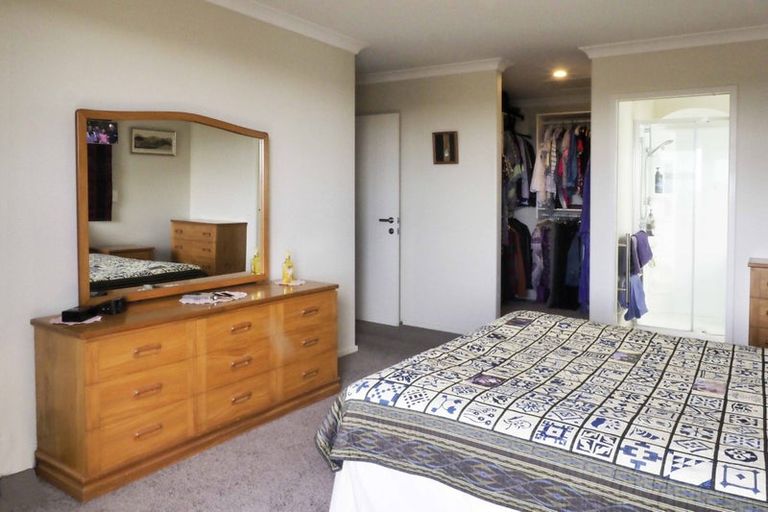 Photo of property in 16 Vantage Place, Omokoroa, 3114