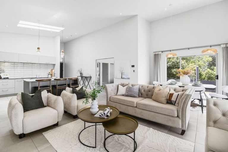 Photo of property in 48 Aurea Avenue, Pakuranga, Auckland, 2010